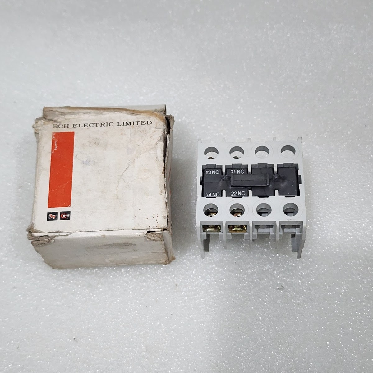 Top Mount Auxiliary Contact Block, 1NO+1NC for Freedom Contactors – C320KGTC11