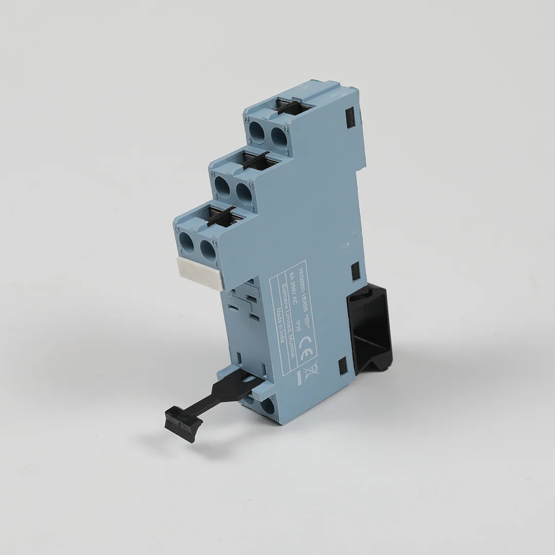 Relay socket 2 changeover cont. 8 pin, 6 A DIN rail mounting pannel mounting screw terminal - 7RQ02011BX00